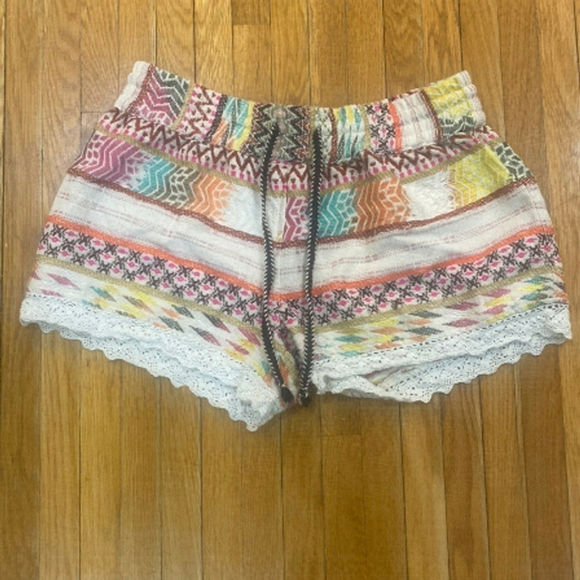 EUC Colourful Aztec Shorts - Picture 1 of 12